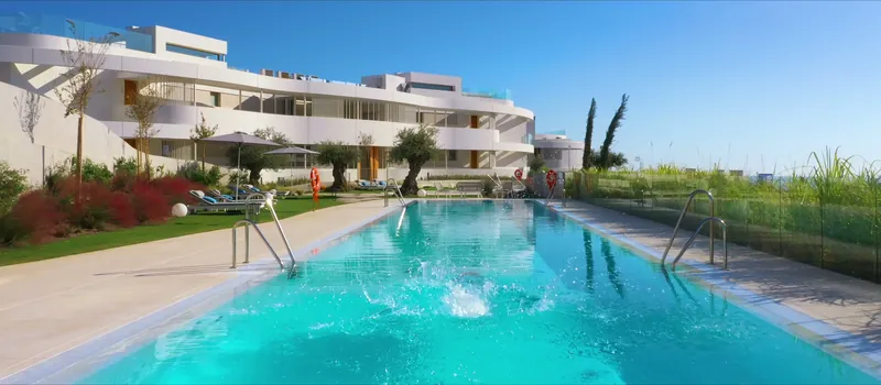 Photo: Pools and gardens. Sea-view apartments and penthouses above the Golf Valley, La Quinta