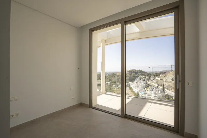 Photo: penthouse bedroom with sea view. 4-bedroom penthouse